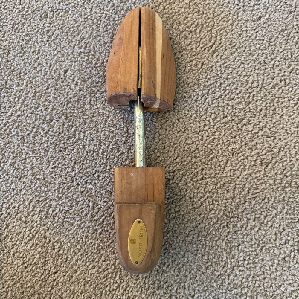 1 size Medium Nordstrom Wooden Shoe Stretcher with Brass Accents